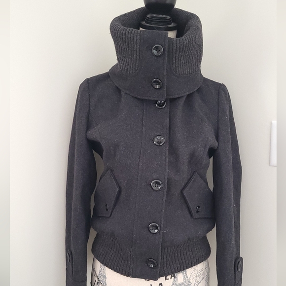 Grey DKNY Jeans Statement Cropped Wool Jacket w/ Oversized Knit Collar & Hem - Picture 8 of 10